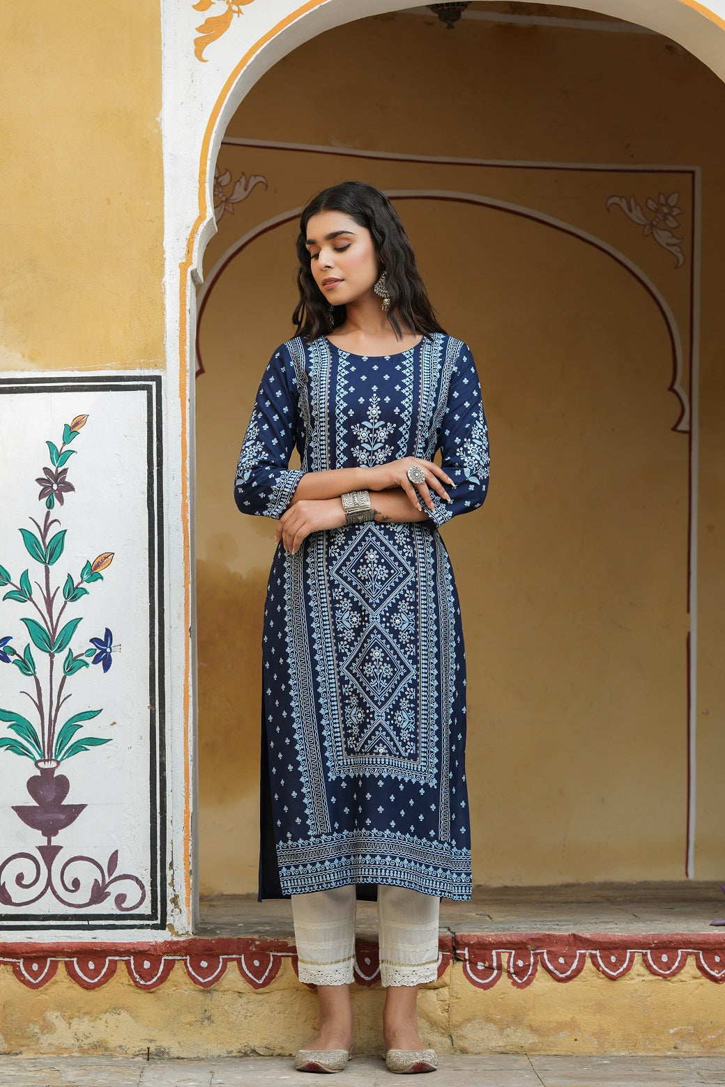 Women's Indigo Rayon Plaement Printed Straight Kurta  - Juniper