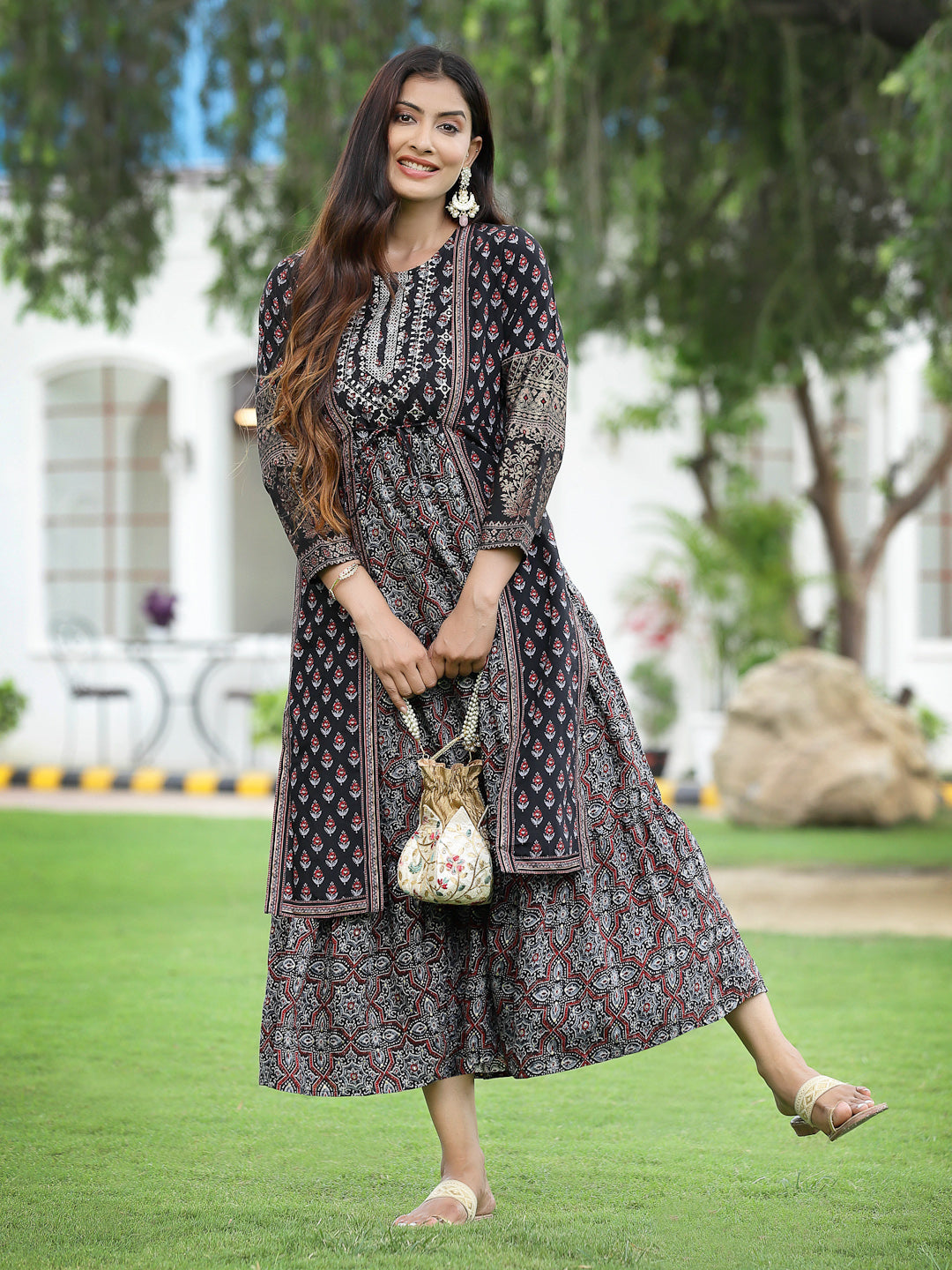 Women's Black Chanderi Festive Printed Tiered Kurta - Juniper