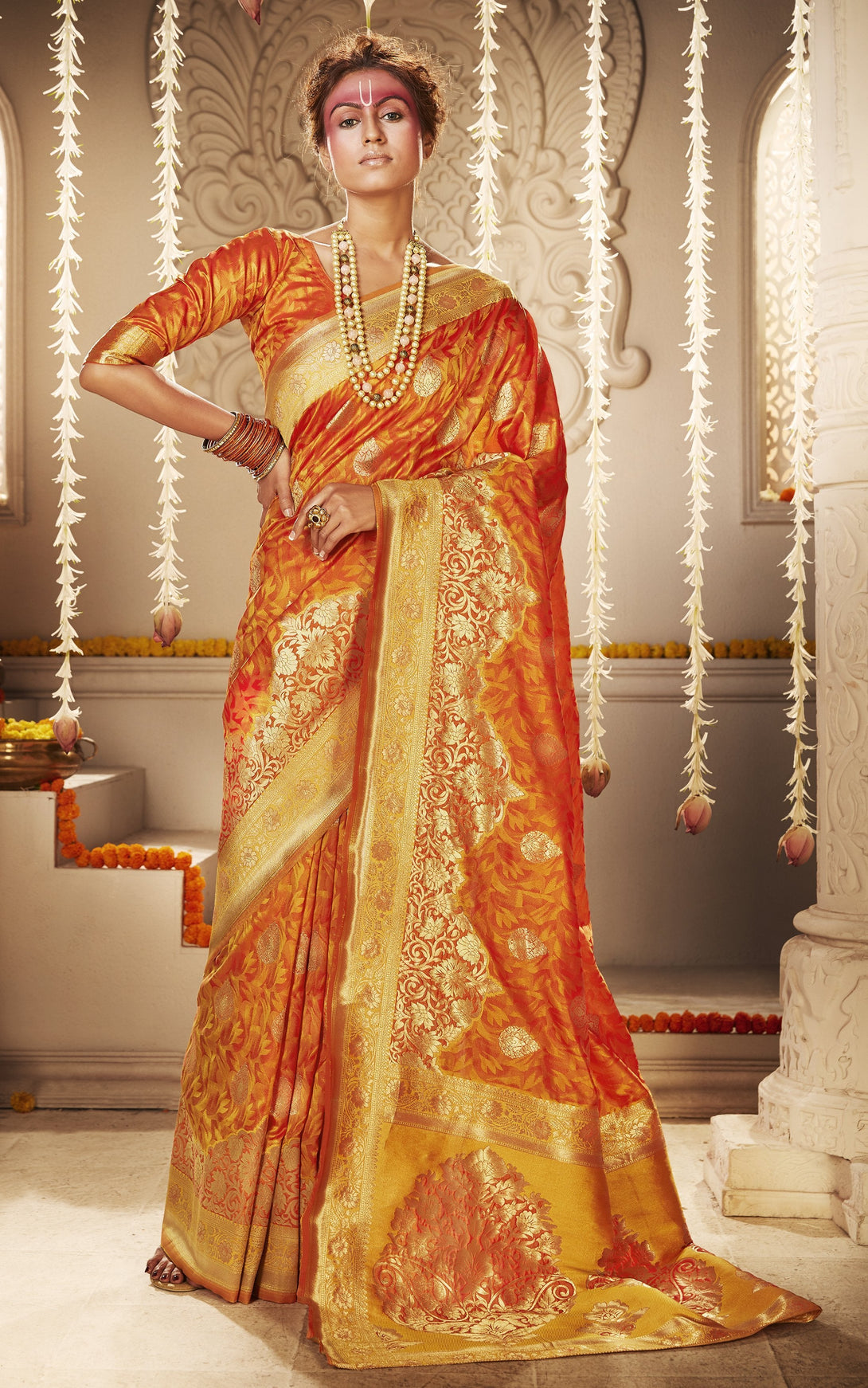 Women's Banarasi Silk Woven Party Wear Saree - Monjolika