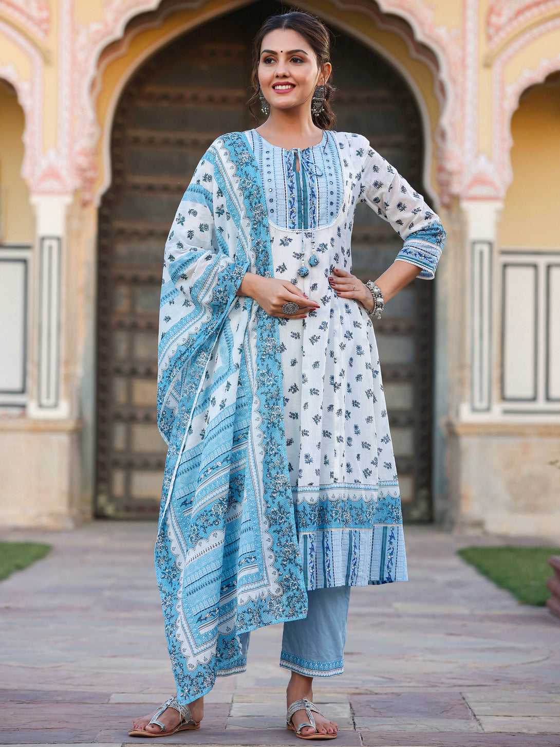 Women's White Cotton Voile Floral Printed Kurta With Cambric Straight Pant And Voile Duptta - Juniper