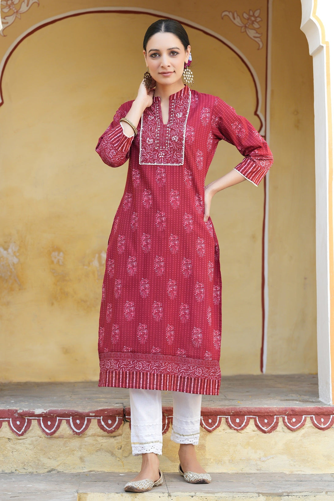 Women's Marron Cotton Cambric Floral Printed Straight Kurta - Juniper