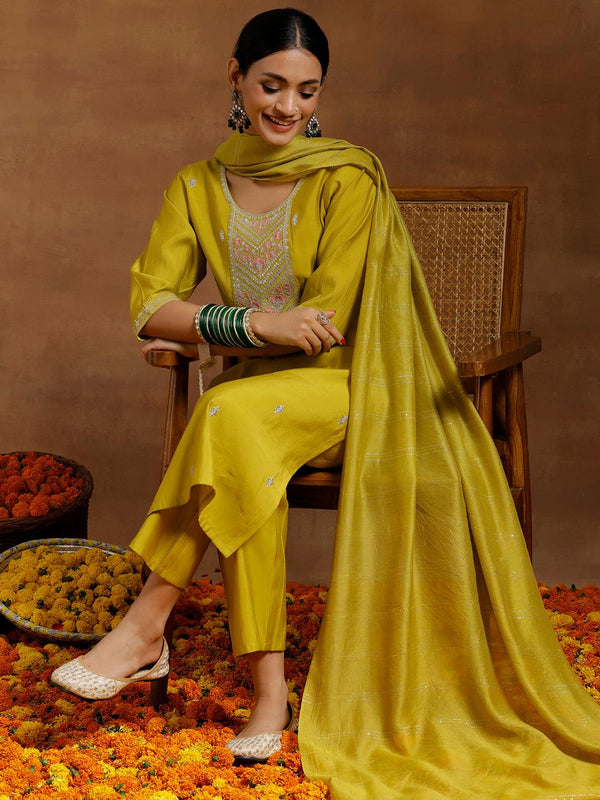 Yellow Embroidered Silk Blend Straight Suit With Dupatta - Jashvi