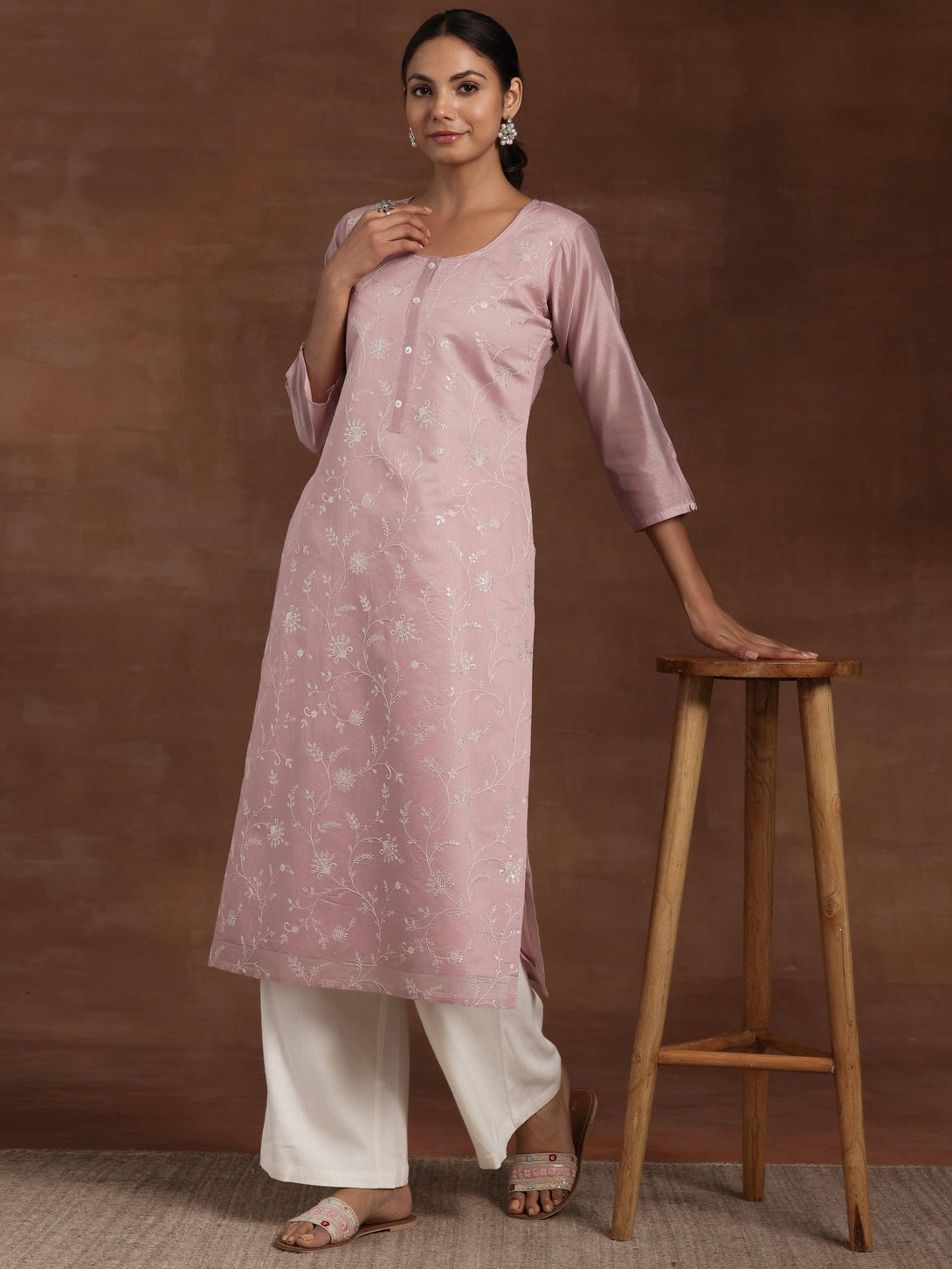 Mauve Embroidered Silk Straight Kurta - Jashvi