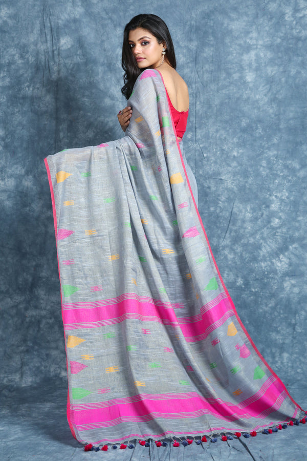 Women's  Handloom Saree With Temple Design Weaving - Charukriti