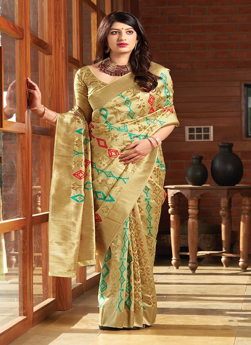 Women's Banarasi Silk Woven Traditional Saree4 - Monjolika