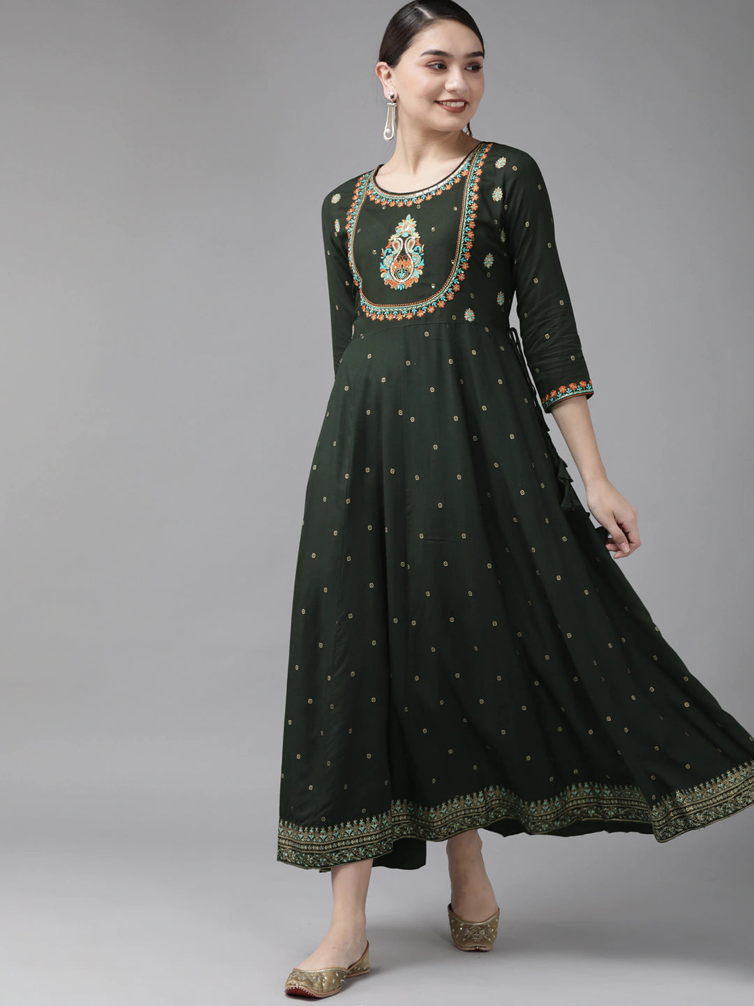 Women's Green & Golden Geometric Print A Line Maxi Dress With Embroidery Detail - Yufta