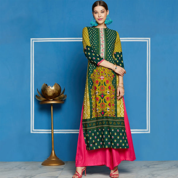 Women's Mughal Straight Kurta With Crew Neck - Pannkh