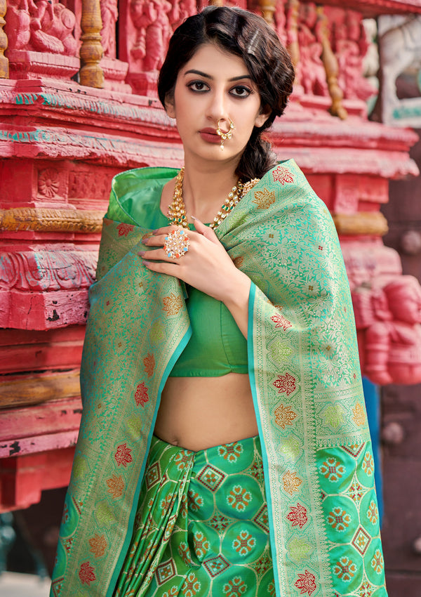 Women's Light Green Weaving Banarasi Silk Designer Traditional Saree - Monjolika