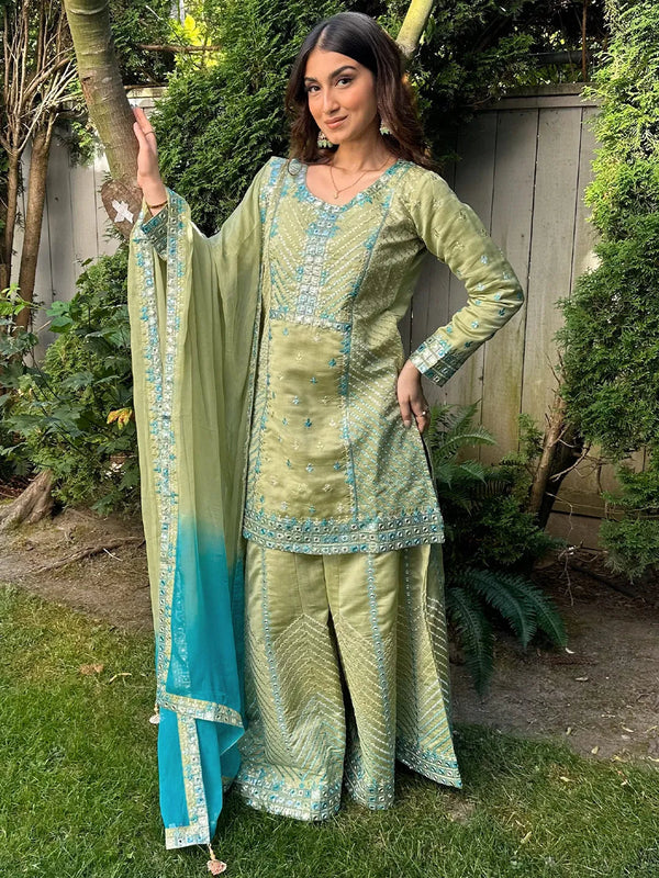 Jashvi Art Green Embroidered Silk Blend Straight Suit With Dupatta