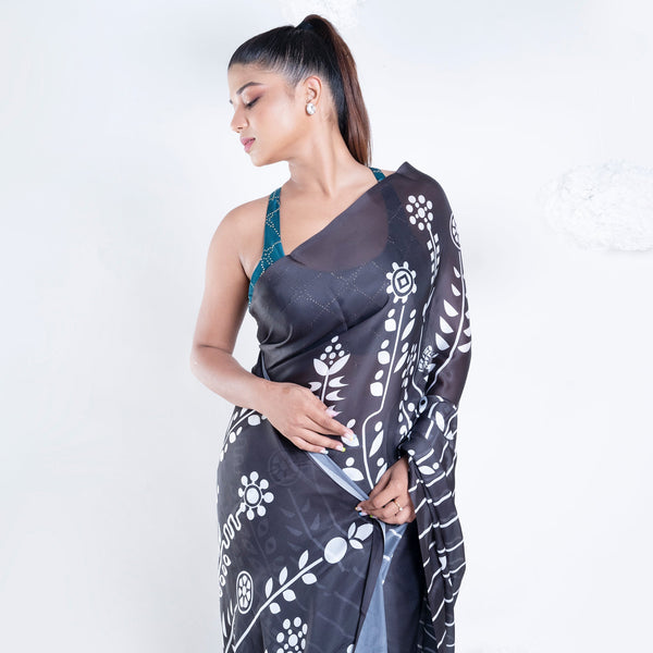 Women's Parallel Satin Georgette Digital Printed Saree In Black Color - Boveee