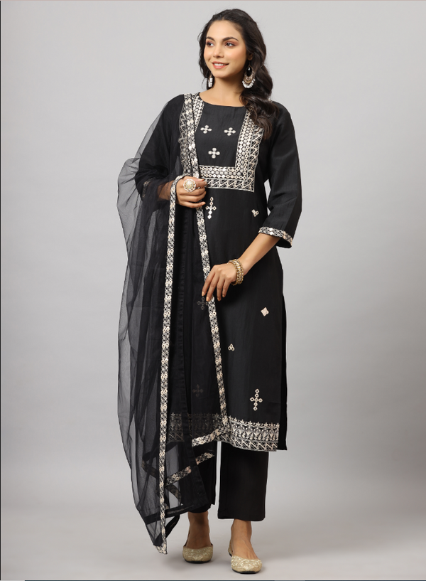 Women's Black Chinon Solid Embroidered Kurta Set - Juniper