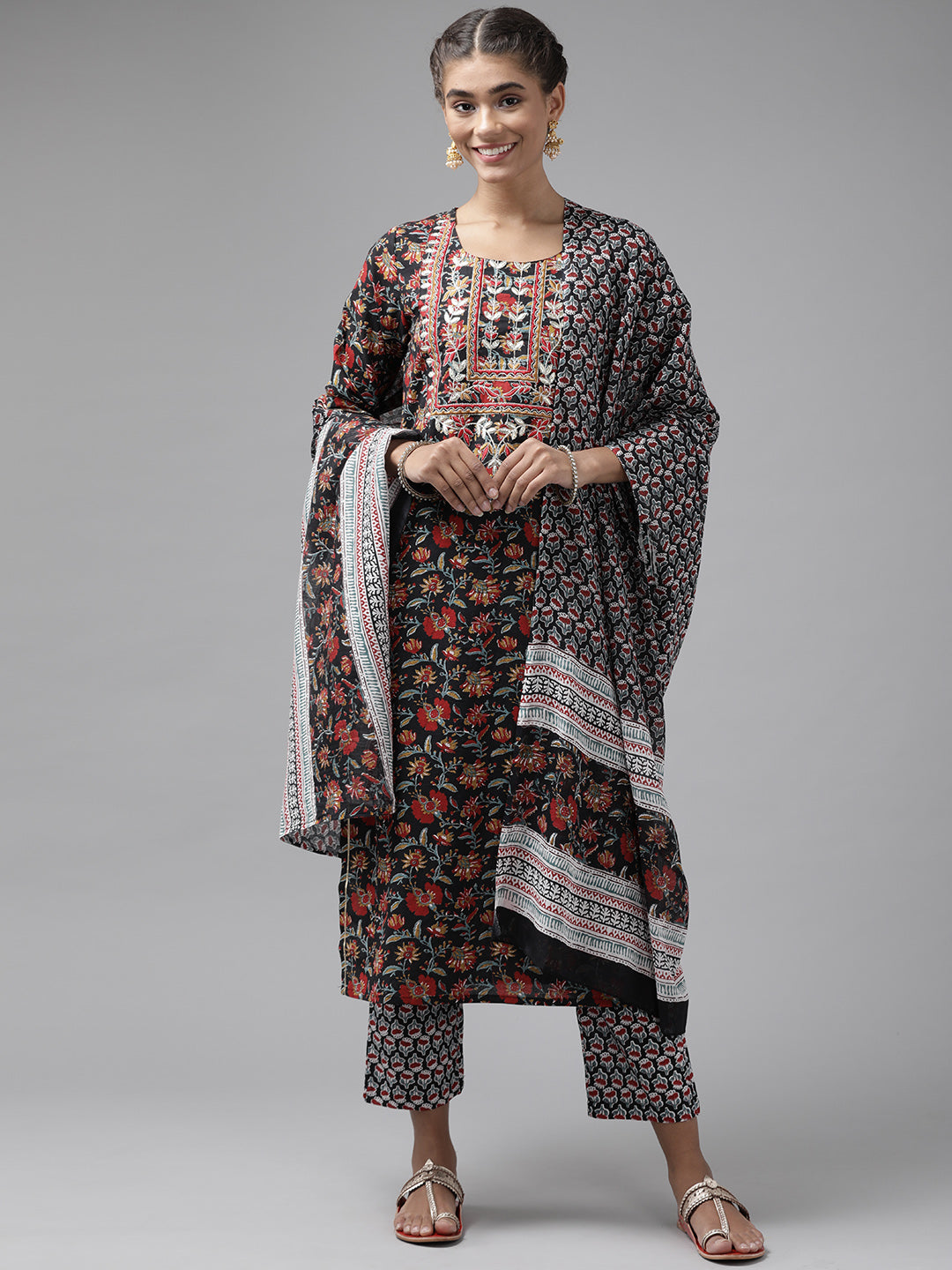 Women's Black Ethnic Motifs Embroidered Cotton Kurta With Palazzos & Dupatta - Yufta