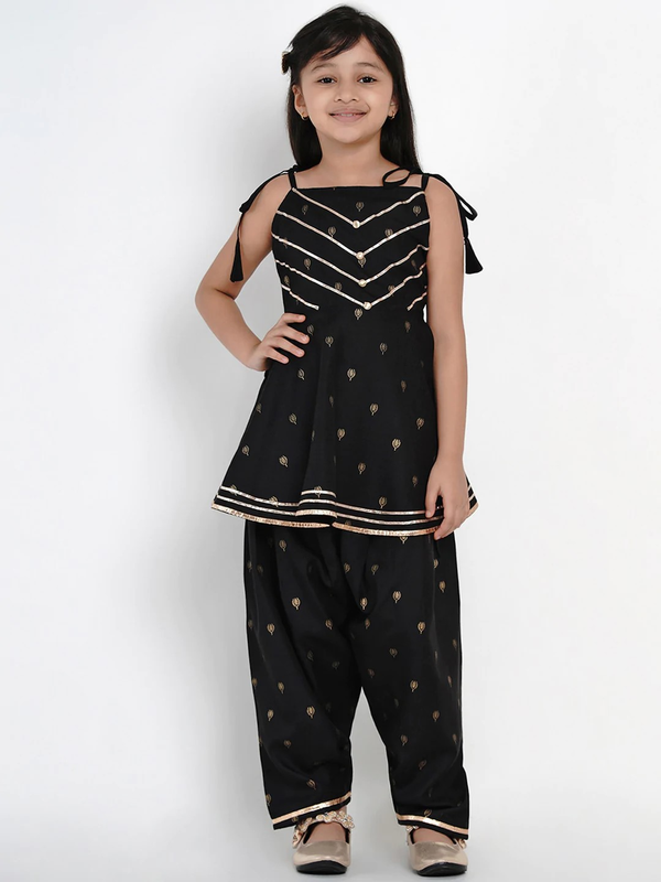 Girl's Black Embroidered Kurta & Salwar Set  - NOZ2TOZ KIDS