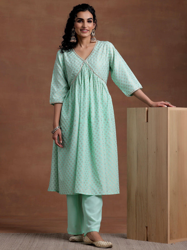 Green Woven Design Silk Blend A-Line Kurta With Trousers