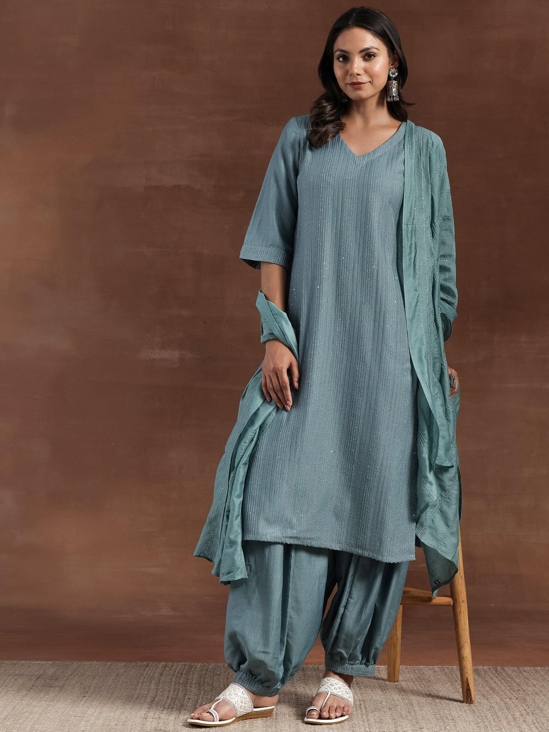 Grey Self Design Silk Blend Straight Suit With Dupatta - Jashvi