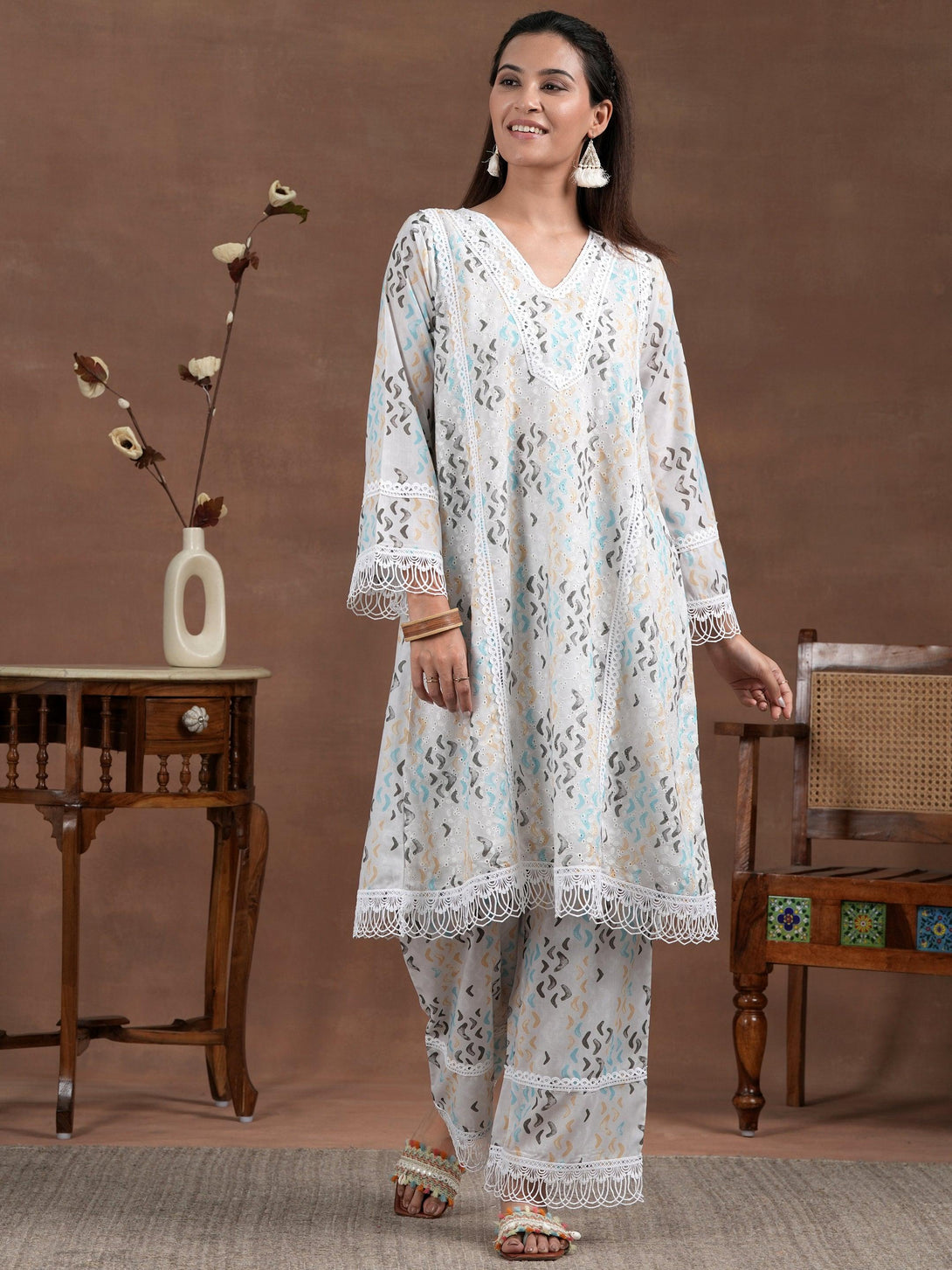 Off white Printed Cotton A-Line Kurta With Palazzos - Jashvi