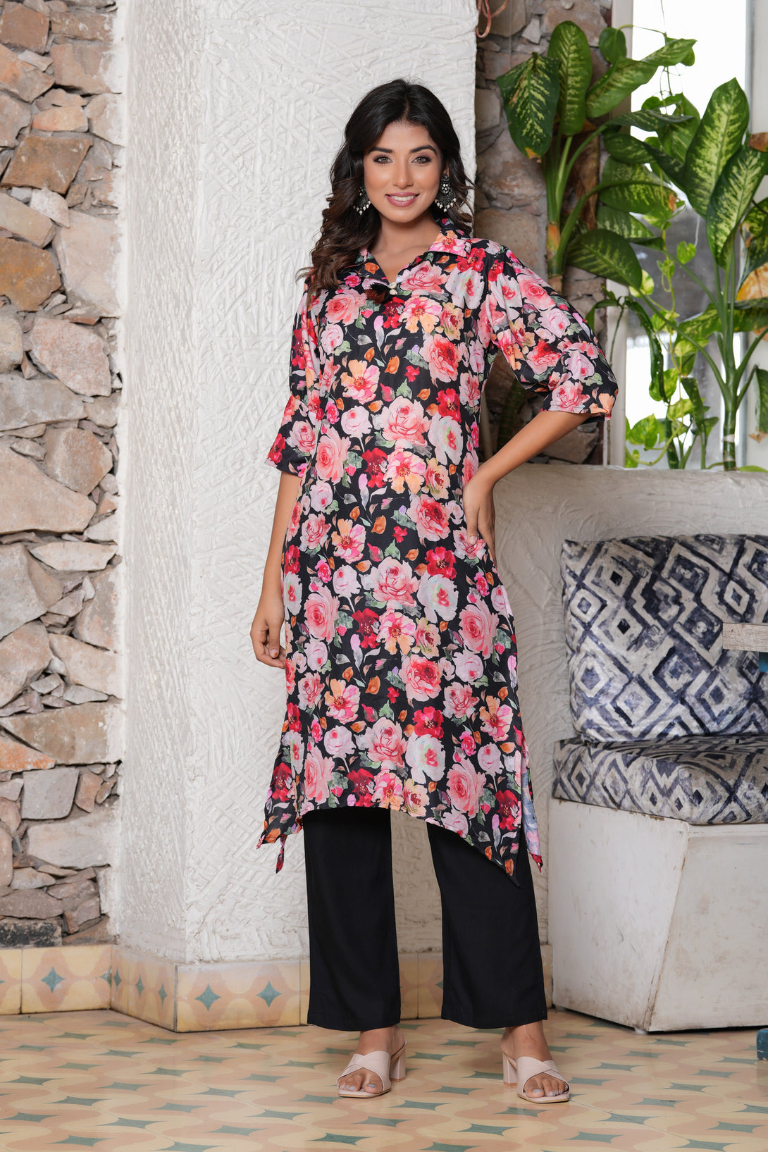 Women's Floral Printed Shirt Collar Straight Kurta With Trousers - Hatheli