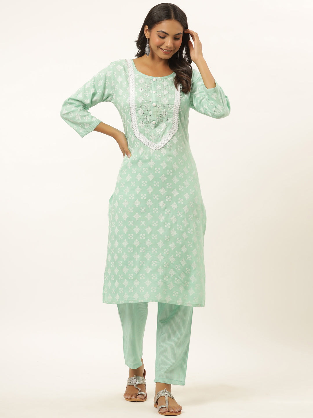 Women's Sea Green Aari Work Ethnic Motifs Kurta With Trousers - Yufta