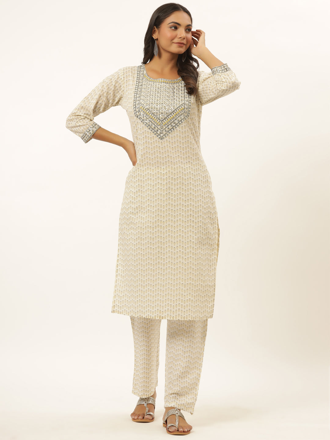 Women's White Embroidered Kurta With Trousers - Yufta