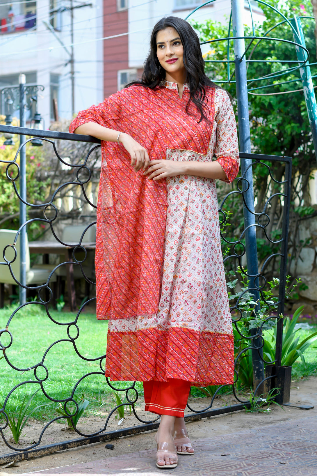 Women's Red Mulmul Printed Anarkali Kurta With Pant And Dupatta - Singni