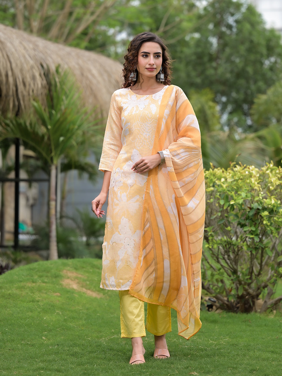 Women's Yellow Digital Print Linen Cotton Have A Lining Kurta Trouser And Dupatta Set - Yufta