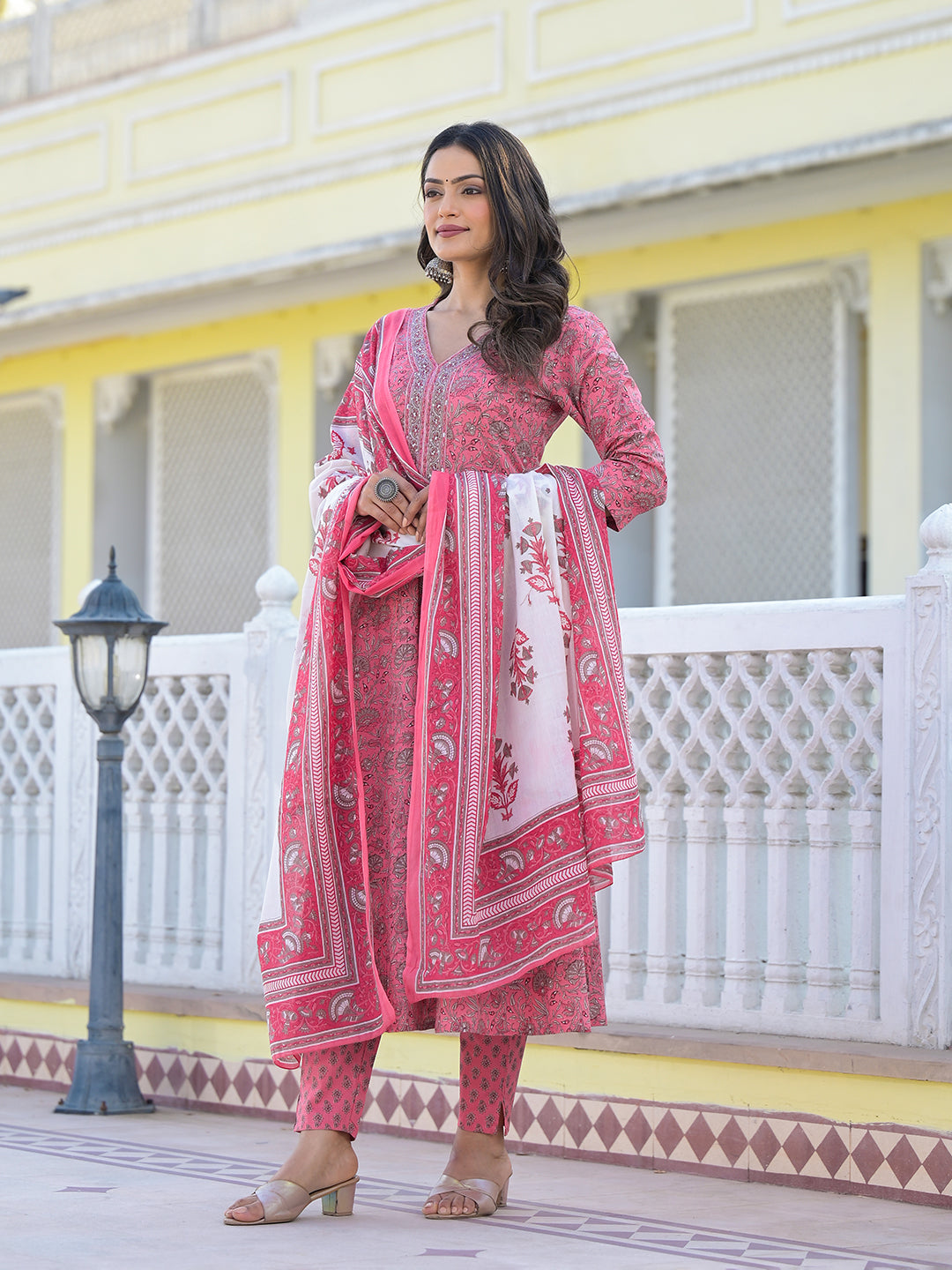 Women's Pink Floral Print Anarkali Kurta Trouser And Dupatta Set - Yufta