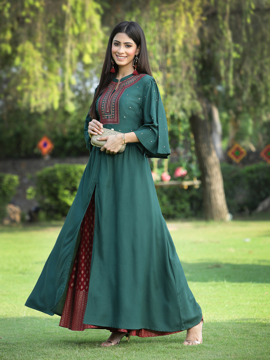 Women's Jadegreen Rayon Embroidered & Printed High-Slit Kurta Sets - Juniper