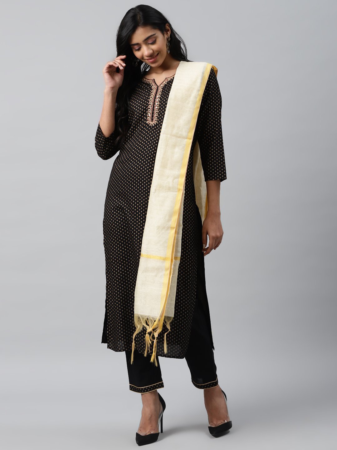 Women's Black & Offwhite Printed Kurta Set - Yufta