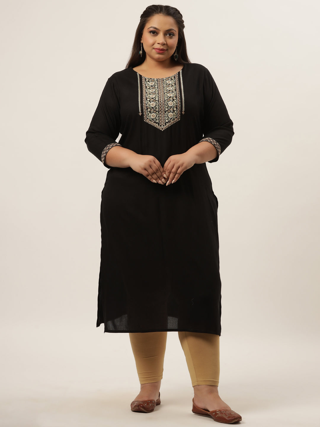 Women's Black Embroidered Rayon Kurta - Yufta