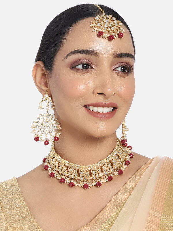 Women's Gold Plated Maroon Kundan & Pearl Studded Choker Necklace Set with Earrings & Maang Tikka - i jewels