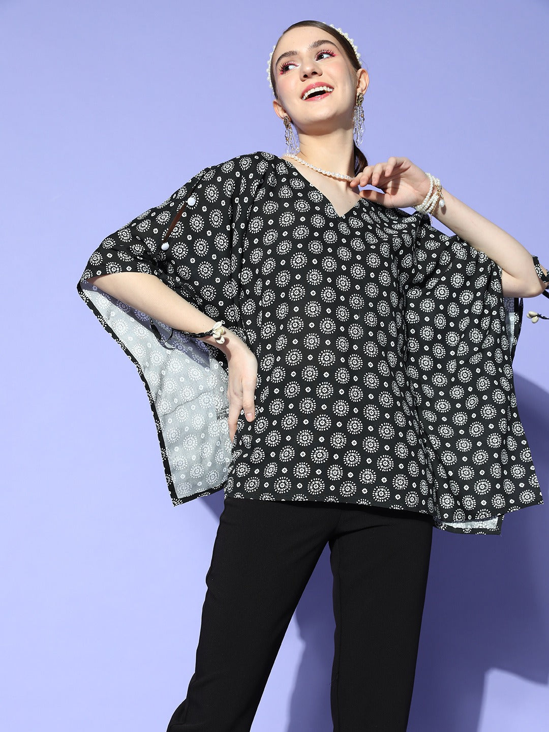 Women's Black Geometric Kaftan Top - Yufta