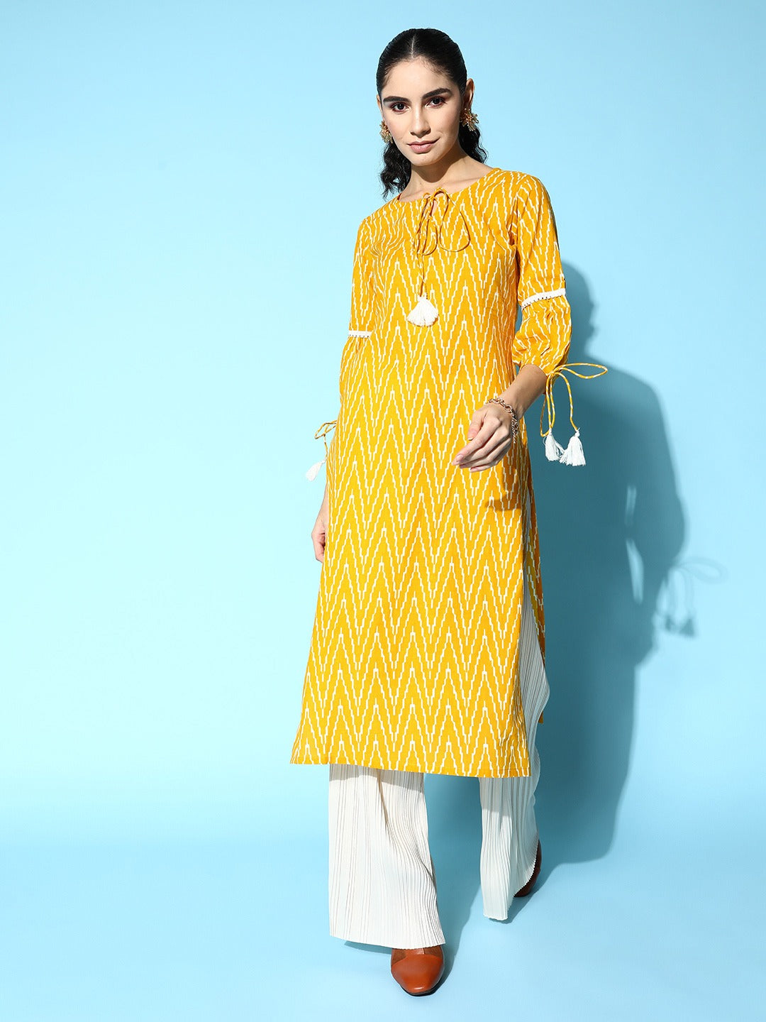 Women's Yellow Chevron Straight Kurta - Yufta