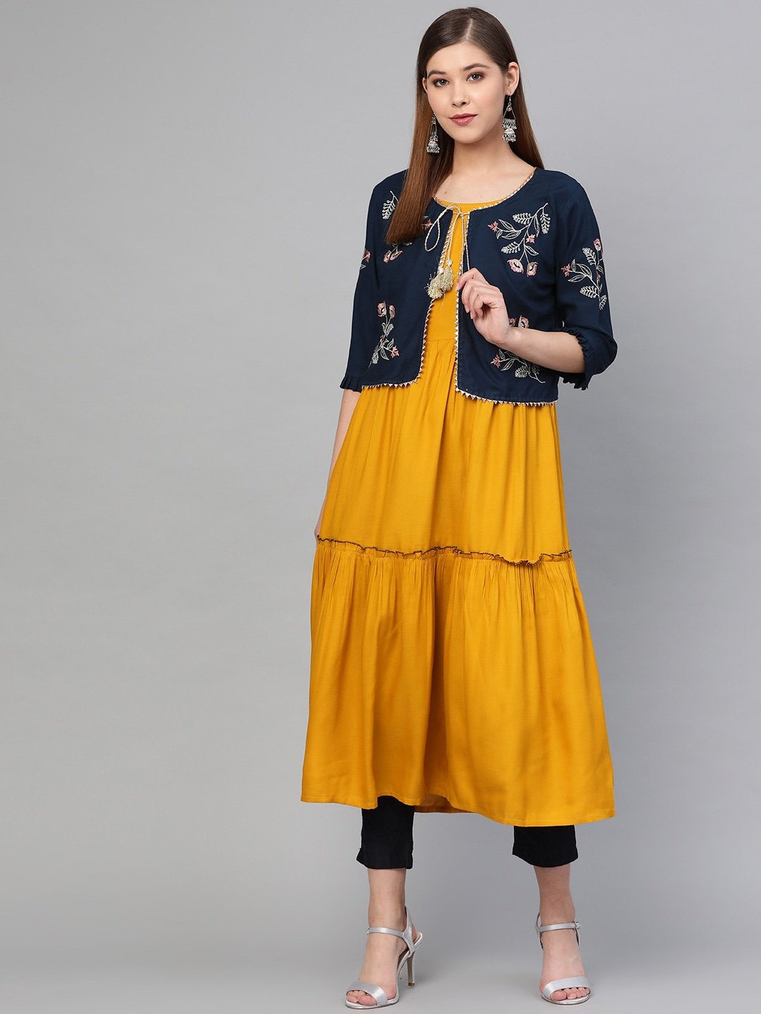 Women's Mustard Solid Kurta - Yufta