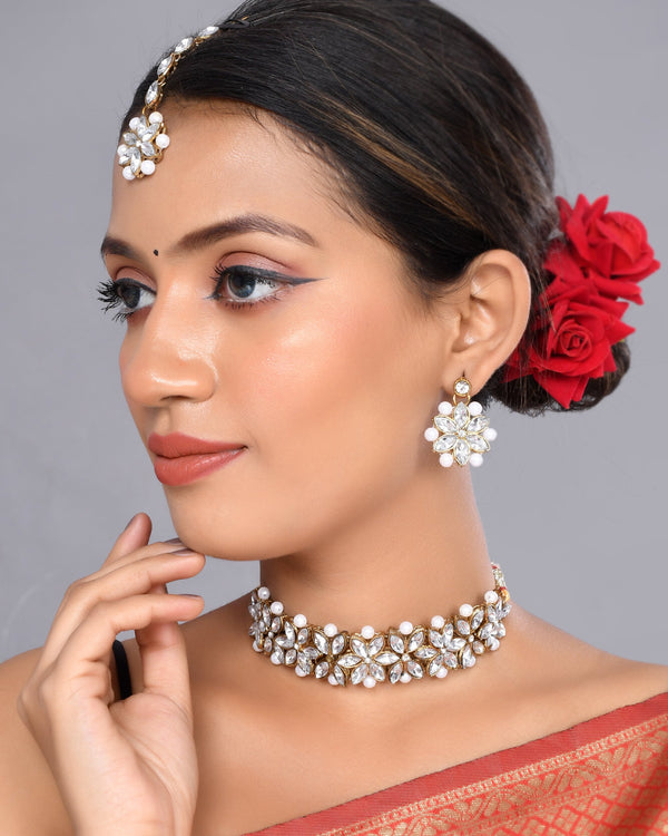 Women's Shine Beads Ethnic Neck Chick Set With Earring - Avisha