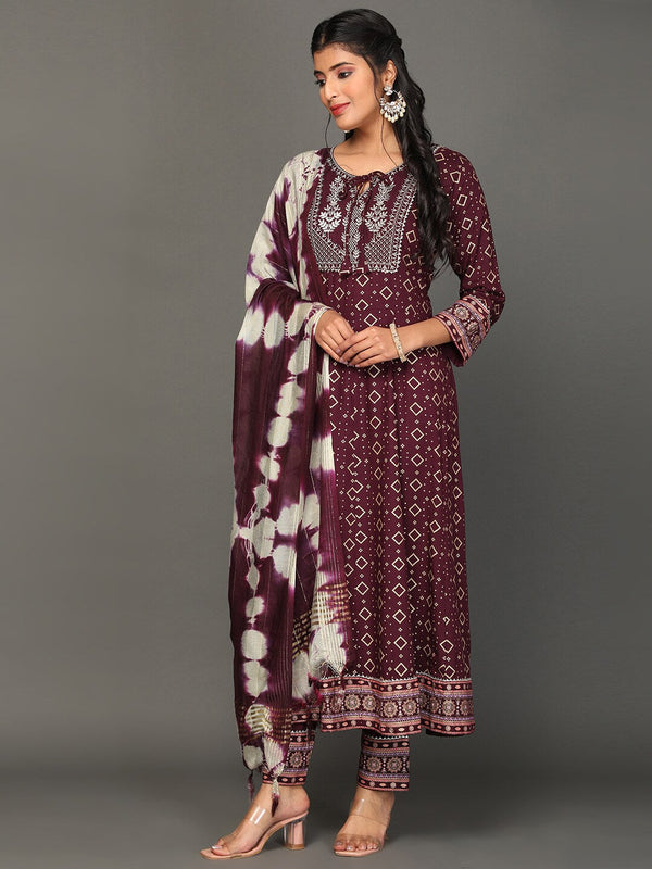 Women's Ethnic Motifs Printed Gotta Patti Kurta With Trousers & Dupatta - Noz2Toz