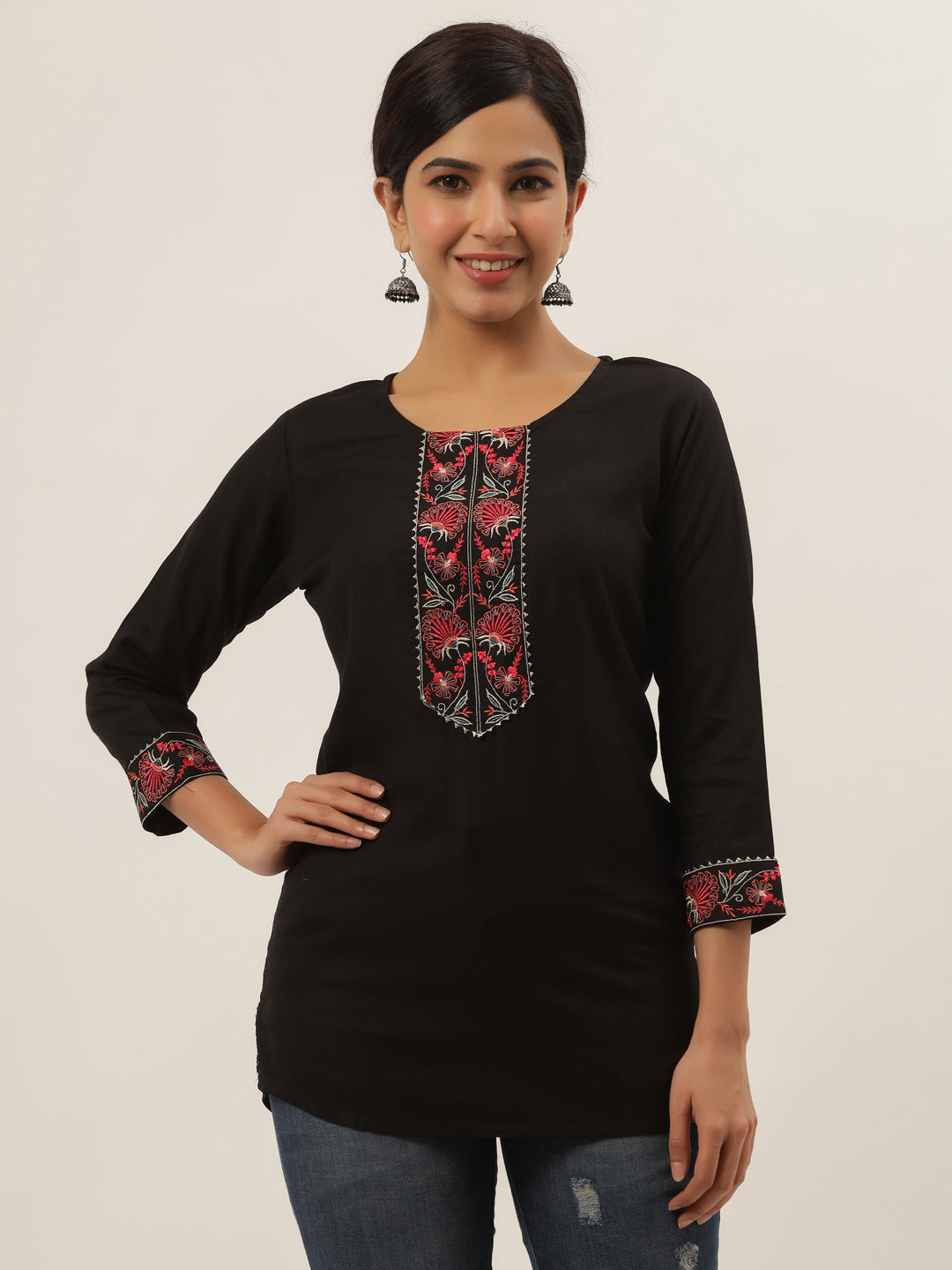 Women's Black Solid Patchwork Raguler Top - Yufta