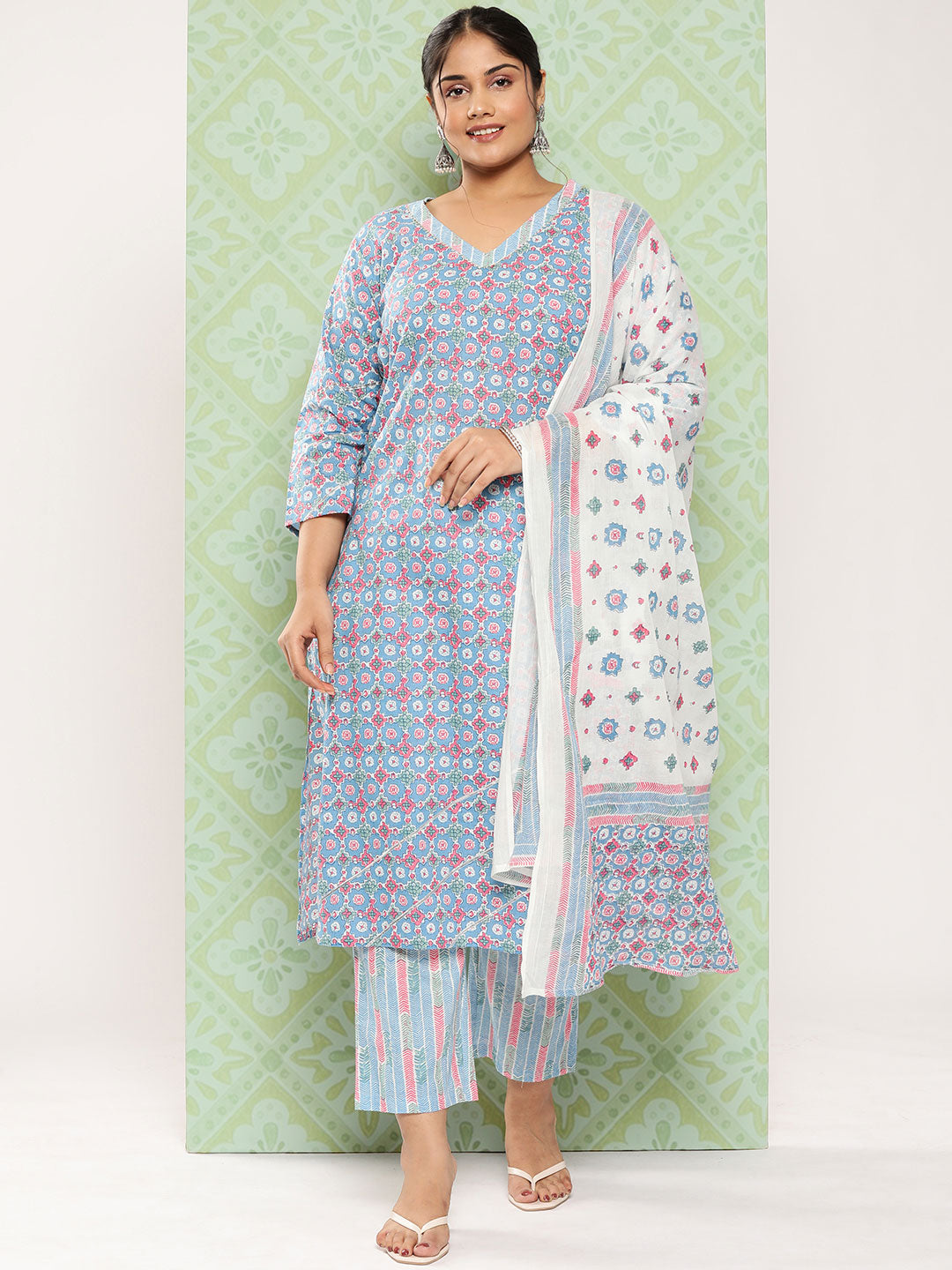 Women's Blue Lace On Neck Cotton Kurta With Pant & Dupatta - Yufta