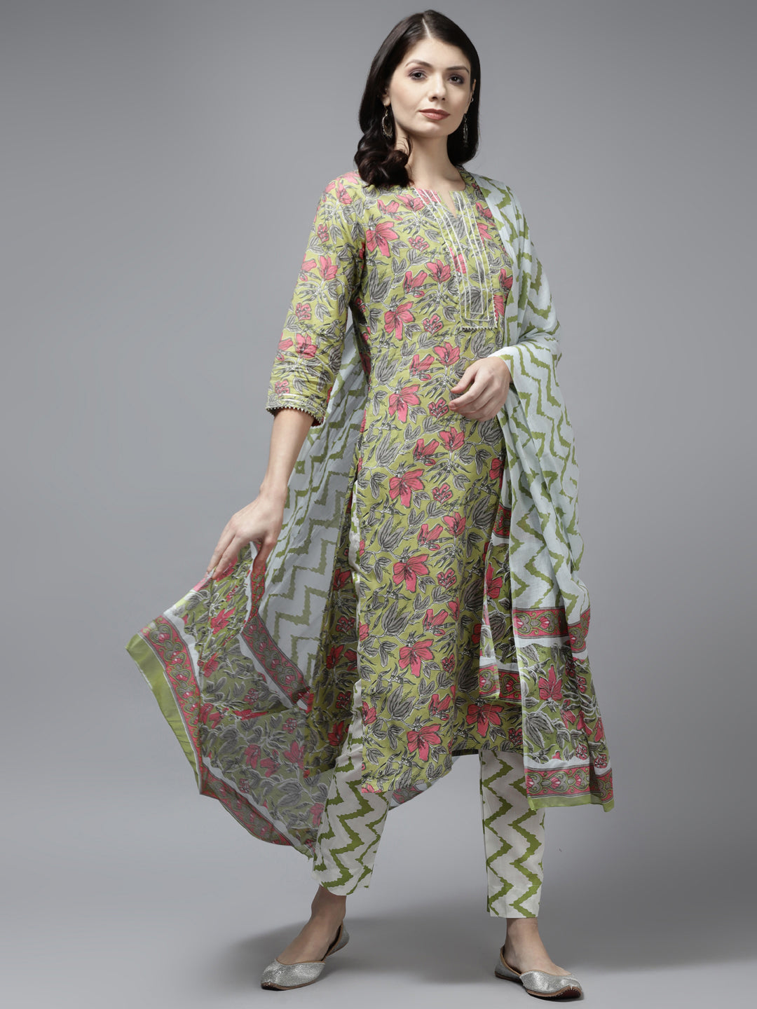 Women's Green And White Gotta On Yoke Cotton Kurta With Trouser & Dupatta - Yufta