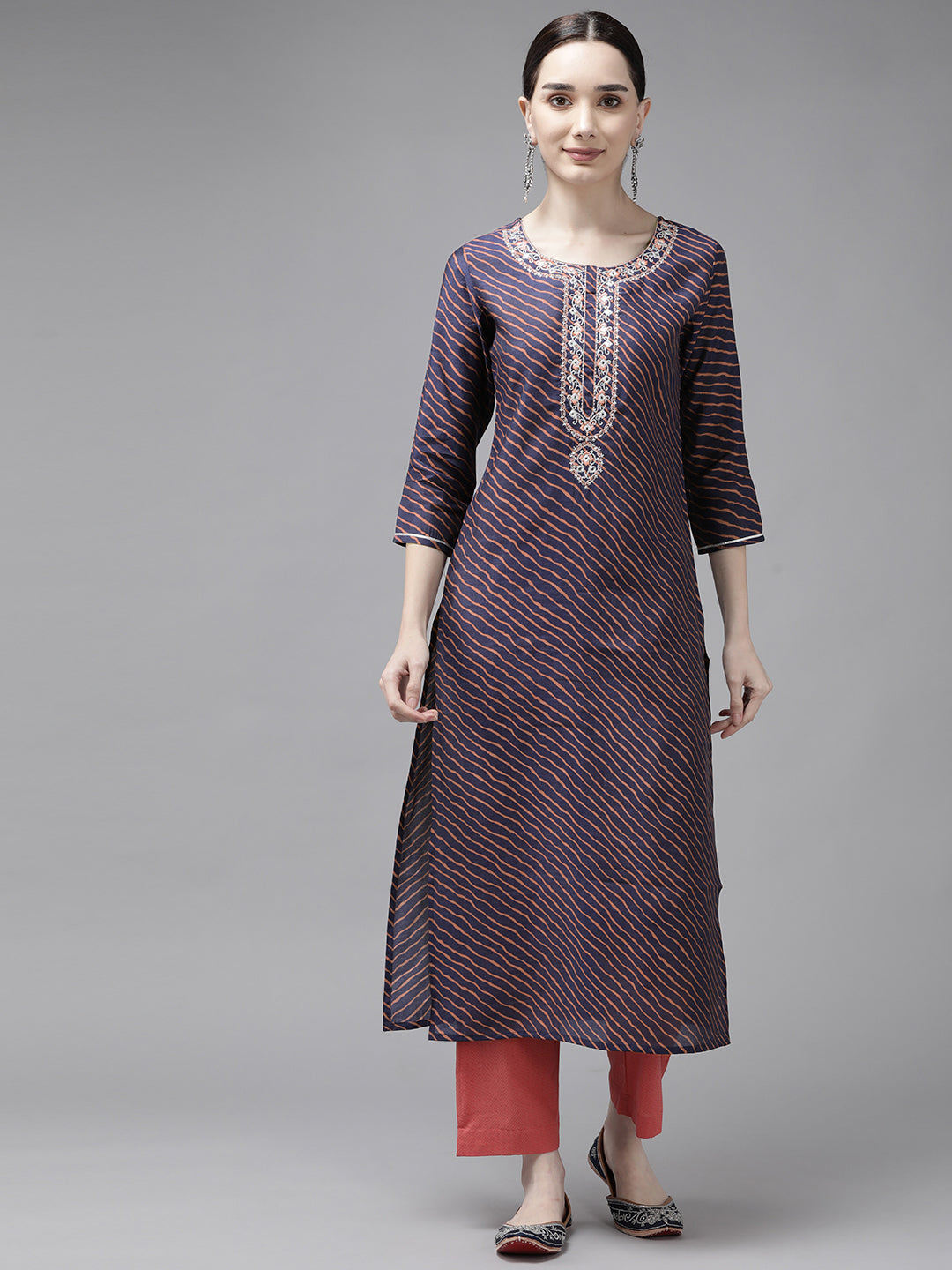 Women's Blue Zari Embroidery Straight Kurta - Yufta