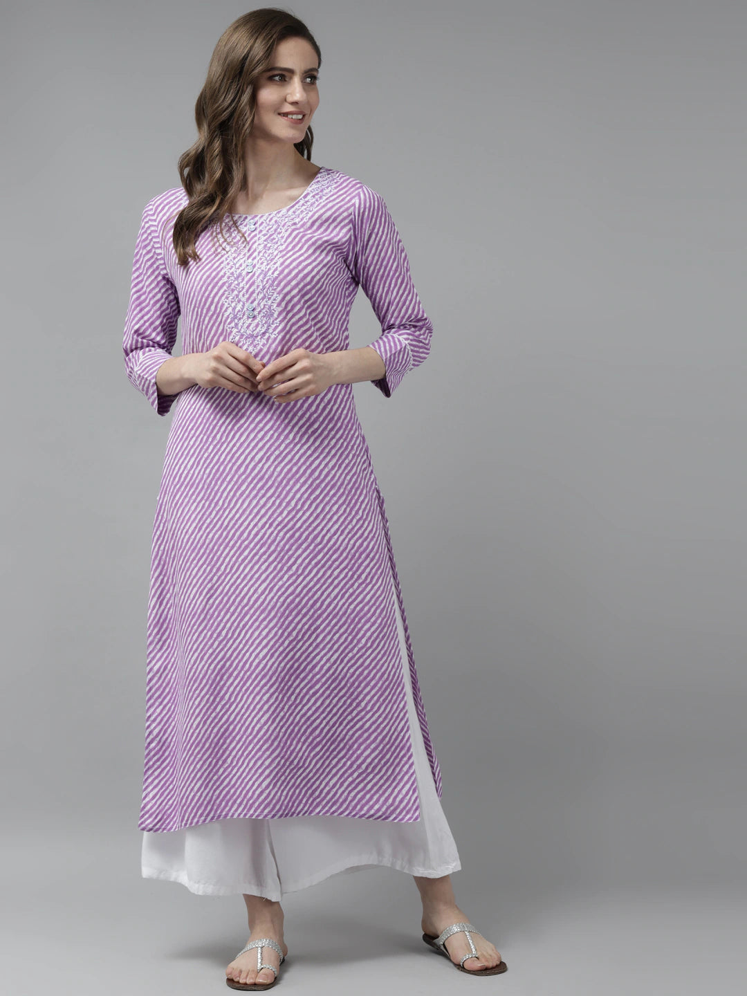 Women's Lavender Embroidered Rayon Straight Kurta - Yufta