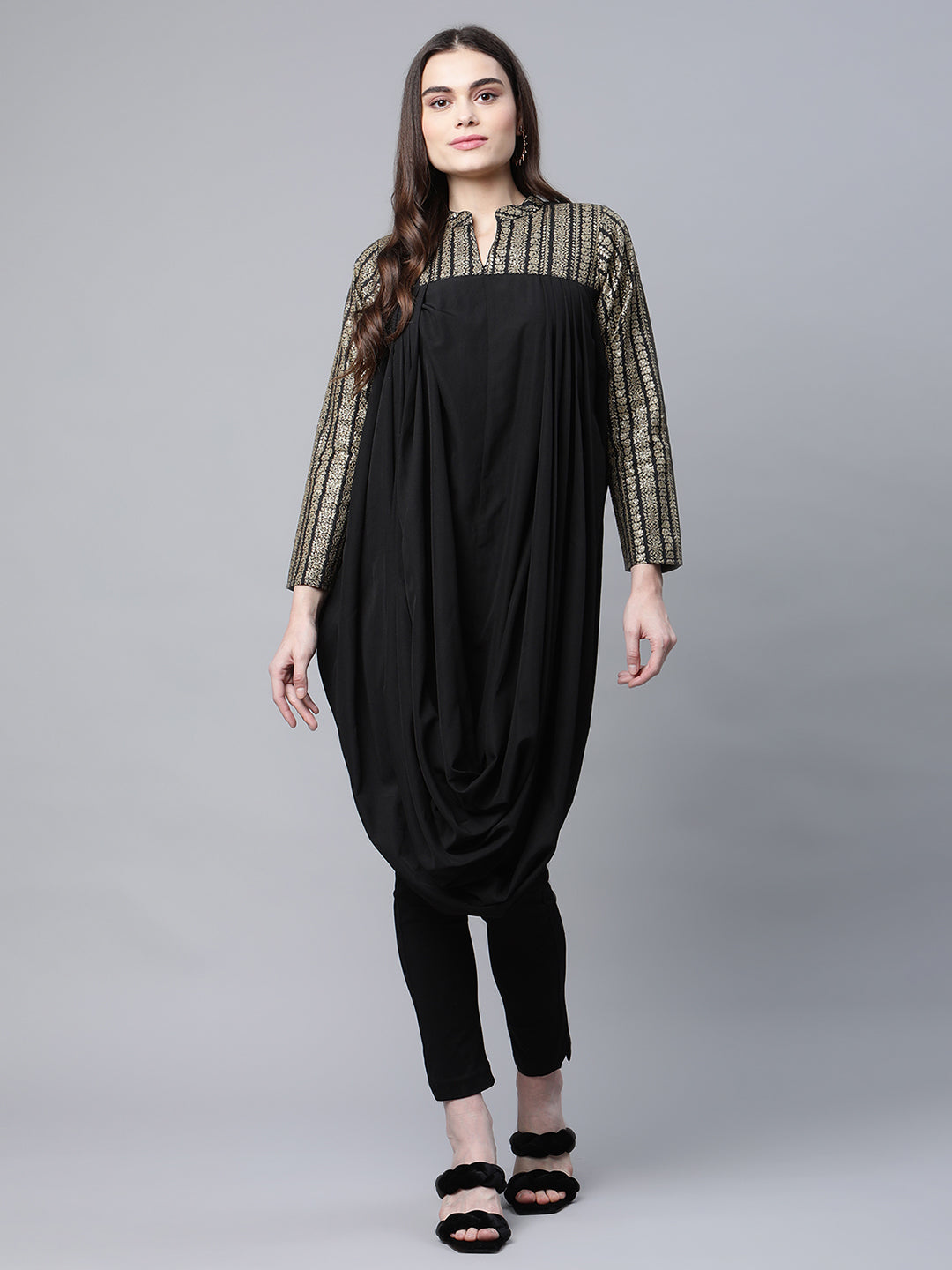 Women's Black Crepe Kurta By Ahalyaa (1Pc)