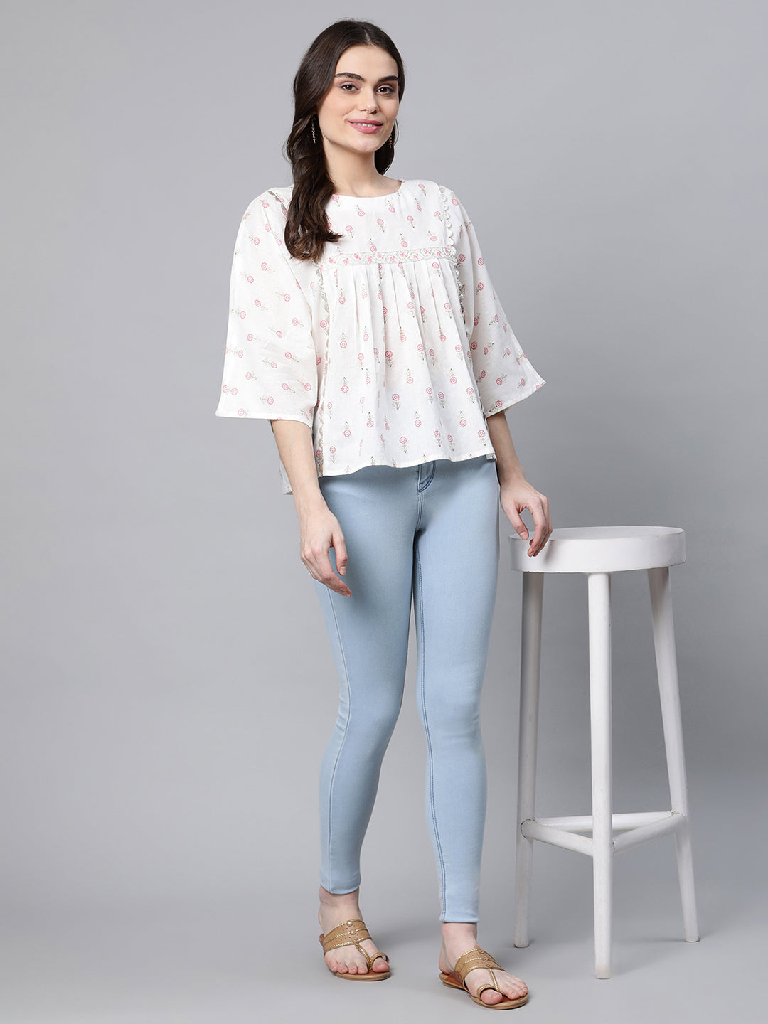 Women's Off White Pure Cotton Floral Printed Tunic - Ahalyaa