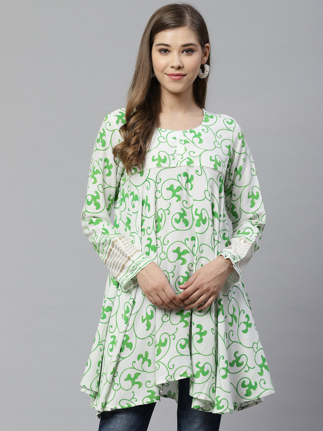 Women's Light Green Rayon Printed Tunic - Ahalyaa