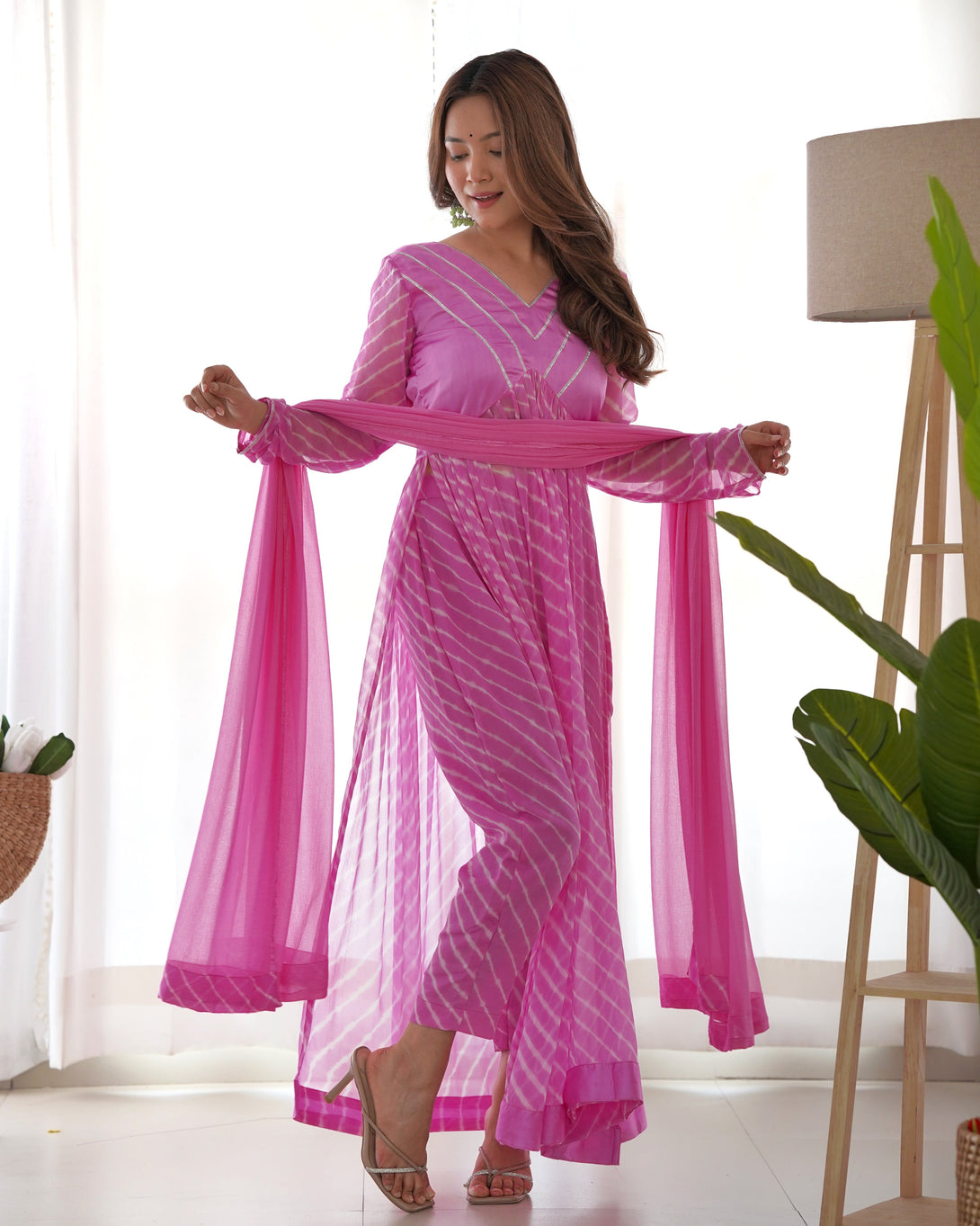 Women's Fuchsi Pink Kurta Pant Set with Dupatta - Rangpur