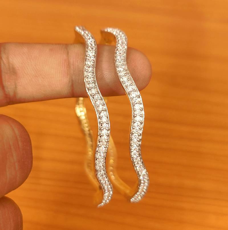 Women's Cz Diamond Look Zig Zag Pattern Bangles - Sanvi Jewels