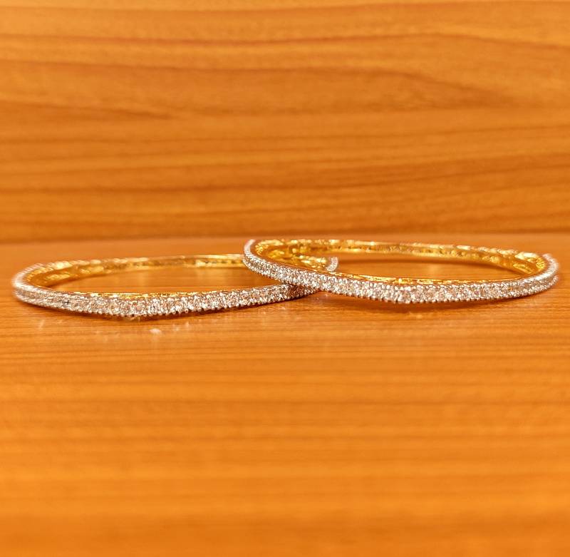 Women's Traingle Look Cz Studded Diamond Look Bangles - Sanvi Jewels