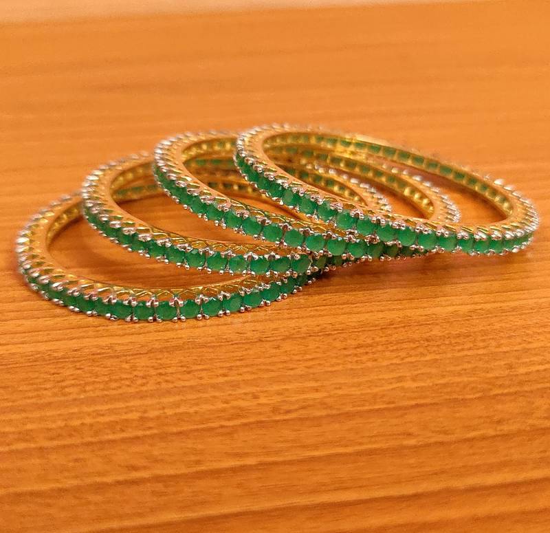 Women's Emerald Look Set Of 4 Single Line Bangles - Sanvi Jewels