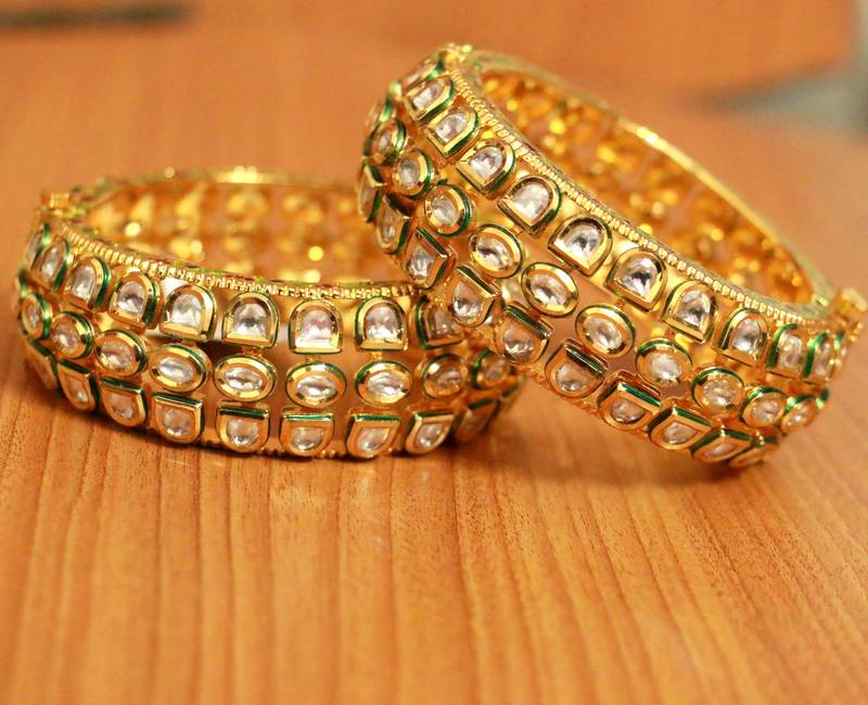 Women's White Bangles-And-Bracelets - Sanvi Jewels