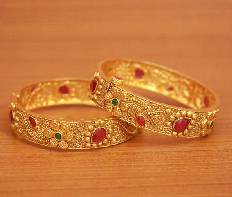 Women's Multicolour Filigree Gold Look Openable Bangle - Sanvi Jewels