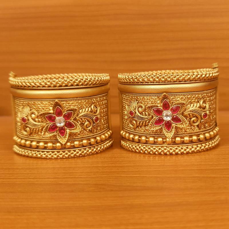 Women's Kundan Look Ruby Matt Gold Rajwada Openable Bangles - Sanvi Jewels